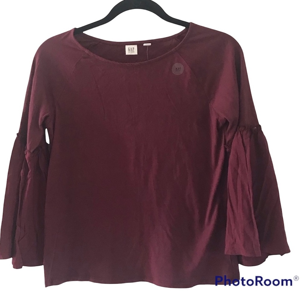 (NWT) Gap Top